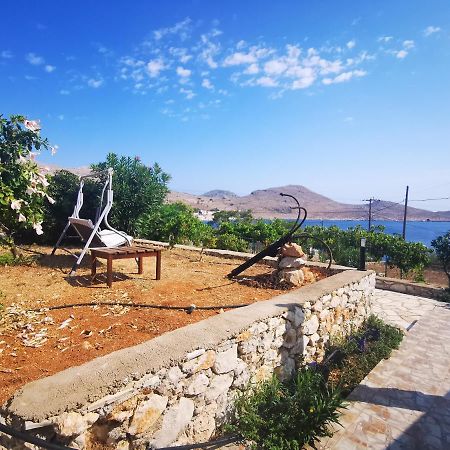 Kalypso Apartment Chalki Town 外观 照片